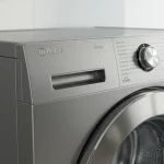 Hard and rough clothes: the natural remedy to instantly soften your laundry.